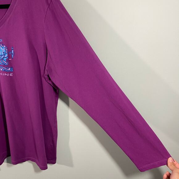 Life Is Good Women Purple V-neck "Love Machine" Sewing Machine L/S Tee Size XL - Picture 7 of 9